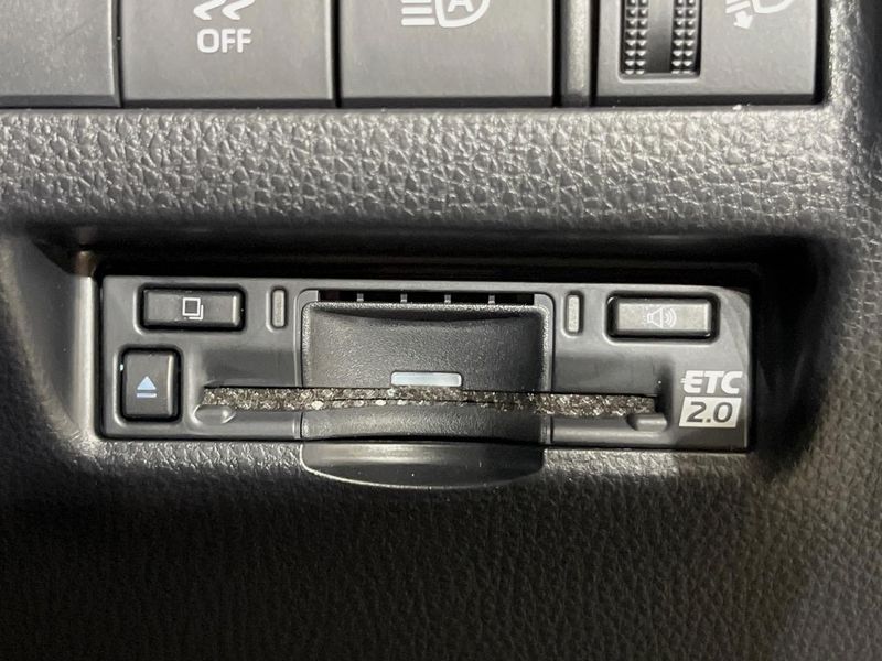 2023 Toyota Harrier Hybrid 6AA-AXUH80 (UW-6a6eb3dc5915d)[23]