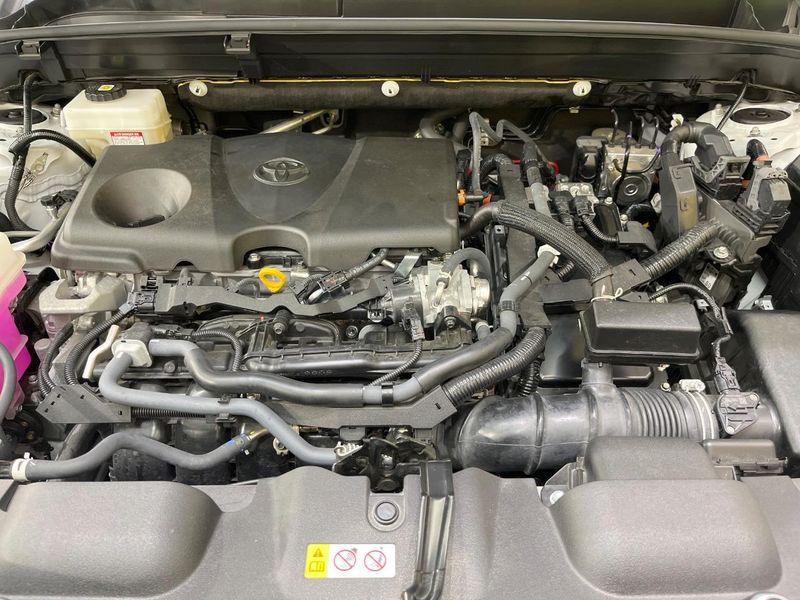 2023 Toyota Harrier Hybrid 6AA-AXUH80 (UW-6a6eb3dd59e29)[11]