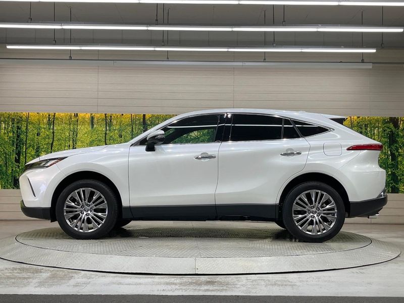 2023 Toyota Harrier Hybrid 6AA-AXUH80 (UW-6a6eb3dd59e29)[25]