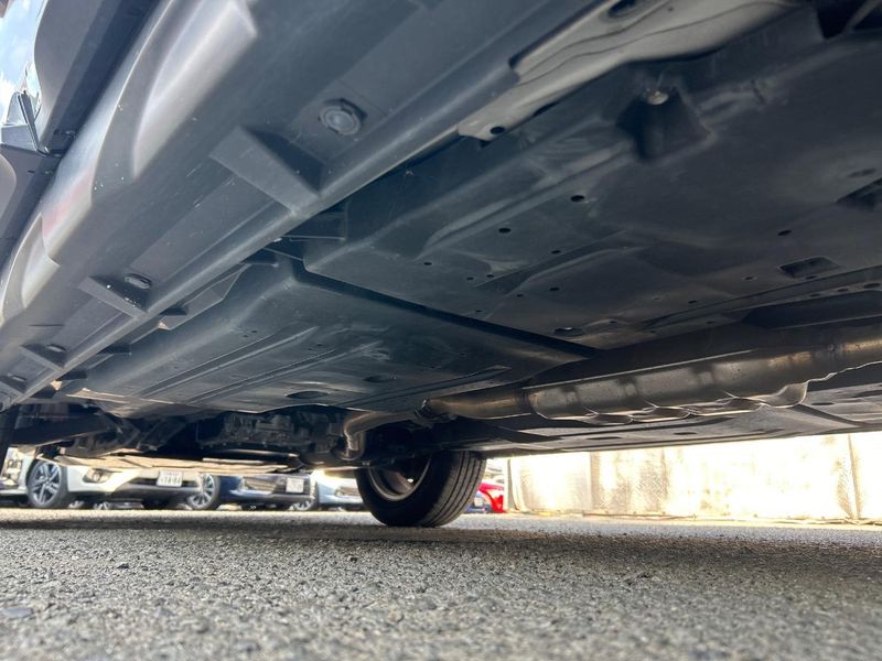 2017 Subaru Legacy Outback DBA-BS9 (UW-6a6eb434d2982)[16]