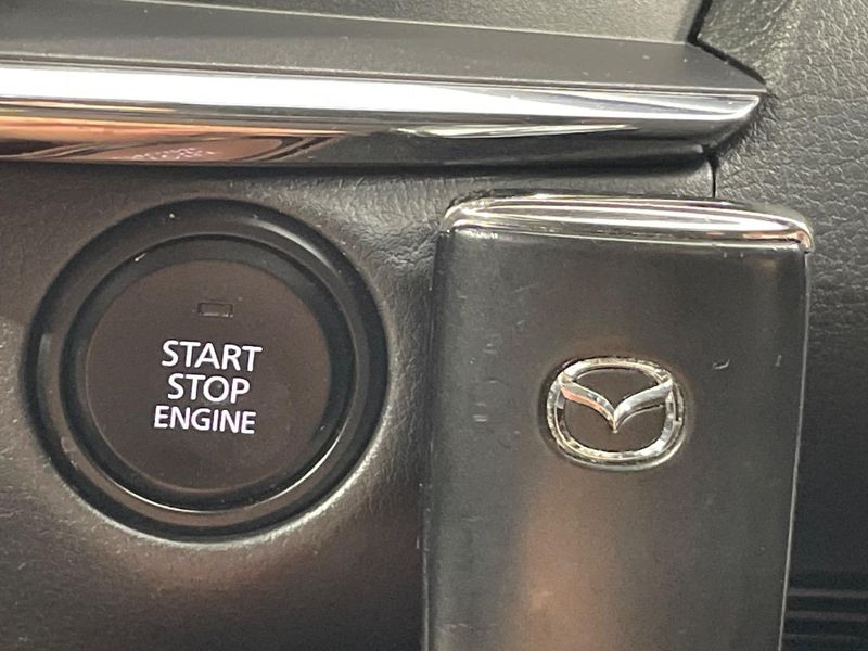 2022 Mazda CX-30 5AA-DMEJ3P (UW-6a6eb44ec46c3)[21]