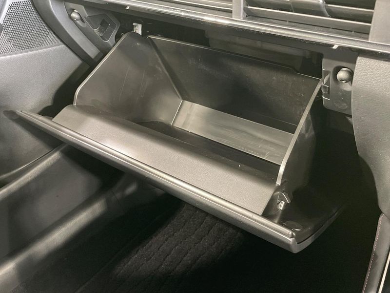 2022 Mazda CX-30 5AA-DMEJ3P (UW-6a6eb44ec46c3)[29]