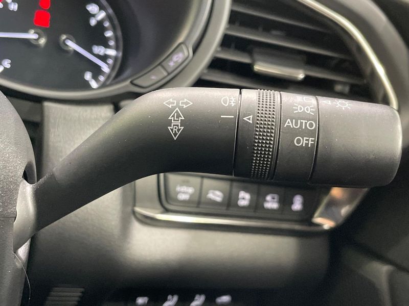 2022 Mazda CX-30 5AA-DMEJ3P (UW-6a6eb44ec46c3)[14]