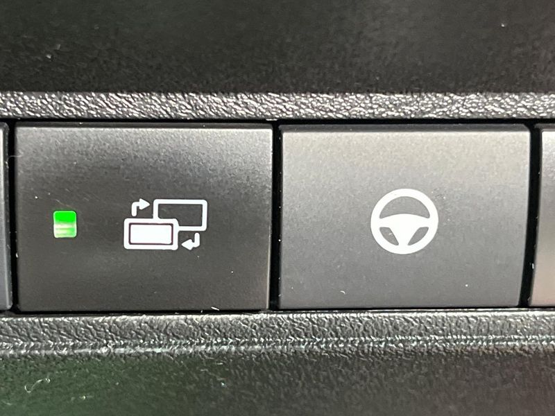 2022 Nissan Aura 6AA-FE13 (UW-6a6eb46505f26)[22]