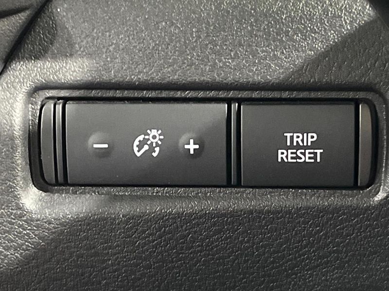 2022 Nissan Aura 6AA-FE13 (UW-6a6eb46505f26)[18]