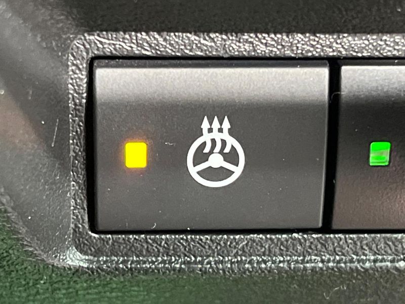 2022 Nissan Aura 6AA-FE13 (UW-6a6eb46505f26)[23]