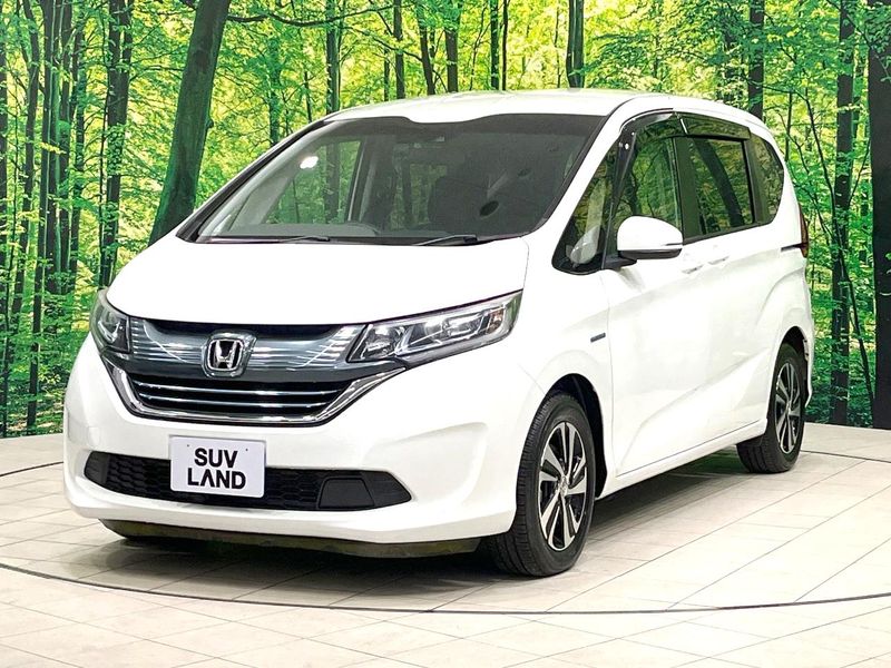 2017 Honda Freed Plus Hybrid DAA-GB7 (UW-6a6eb47583afc)[9]