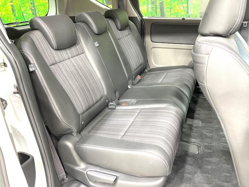 2017 Honda Freed Plus Hybrid DAA-GB7 (UW-6a6eb47583afc)[18]