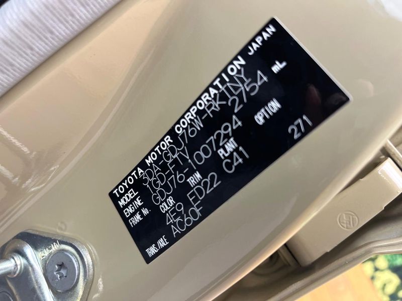 2025 Toyota Land Cruiser 70 3DA-GDJ76W (UW-6a6eb4813af19)[1]