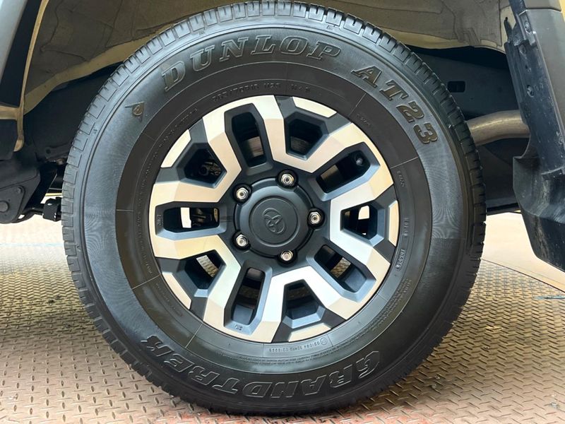 2025 Toyota Land Cruiser 70 3DA-GDJ76W (UW-6a6eb4813af19)[18]