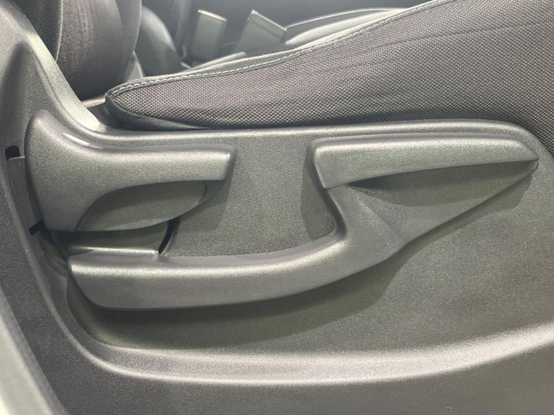 2017 Nissan Serena DAA-GFC27 (UW-6a6eb48630141)[19]