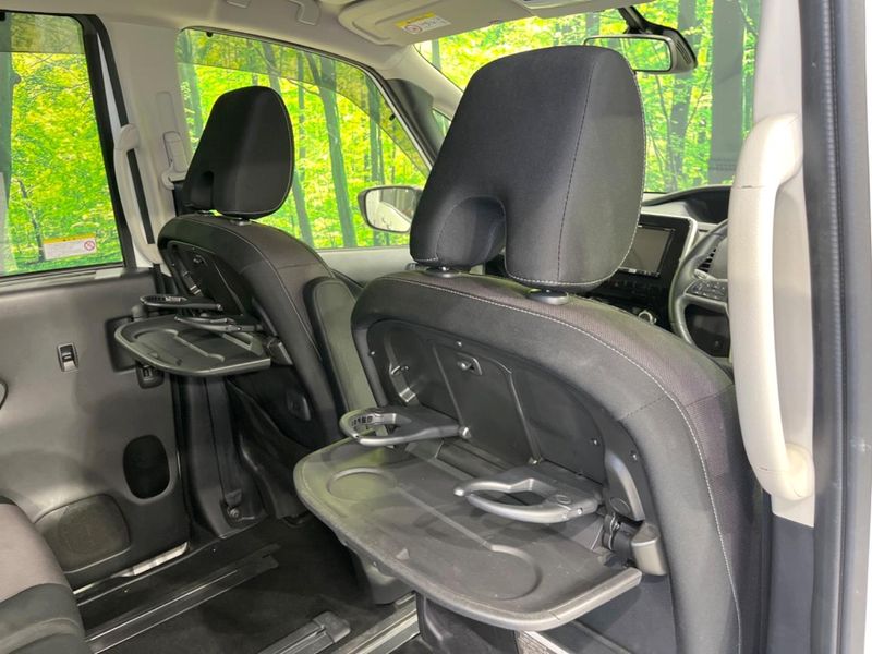 2017 Nissan Serena DAA-GFC27 (UW-6a6eb48677b8d)[20]