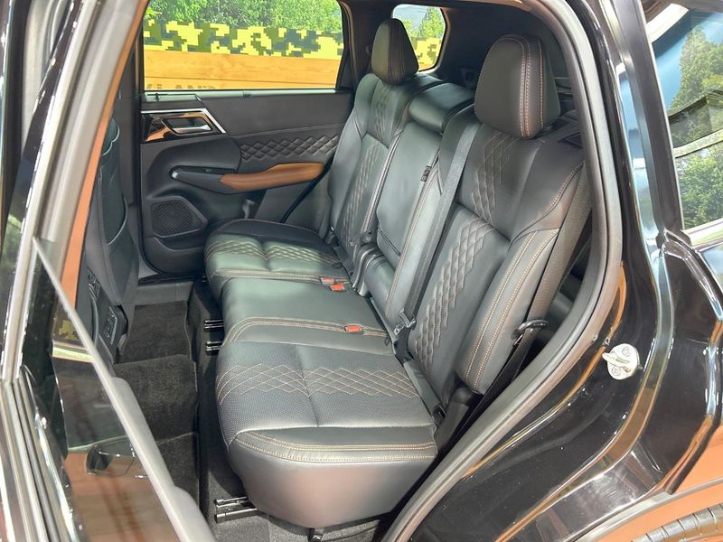 2022 Mitsubishi OUTLANDER PHEV 5LA-GN0W (UW-6a6eb498da708)[25]