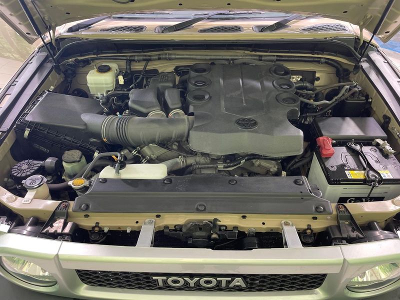 2015 Toyota FJ CRUISER CBA-GSJ15W (UW-6a6eb4a8e7333)[4]