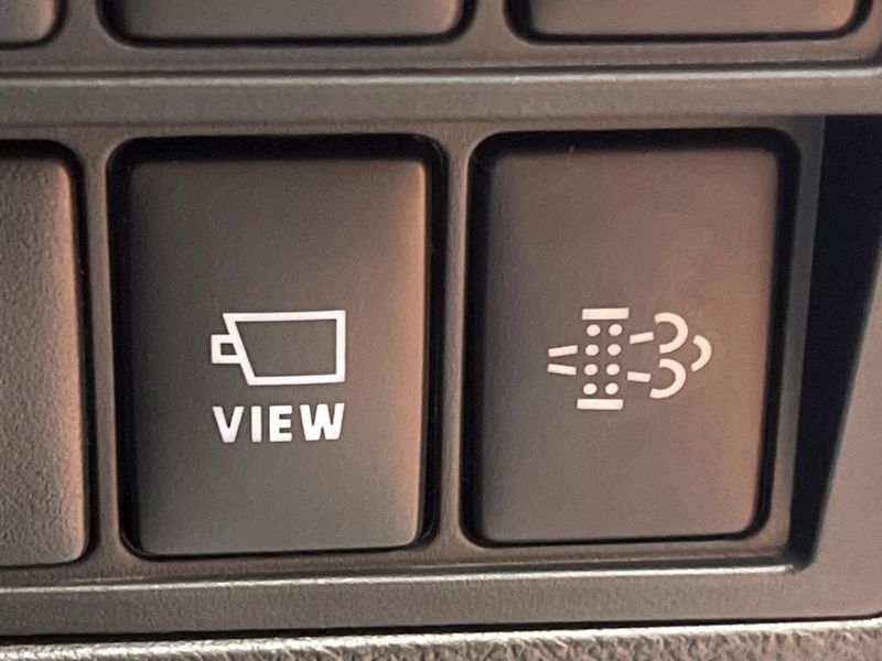 2023 Toyota Hilux 3DF-GUN125 (UW-6a6eb4b6a868c)[25]