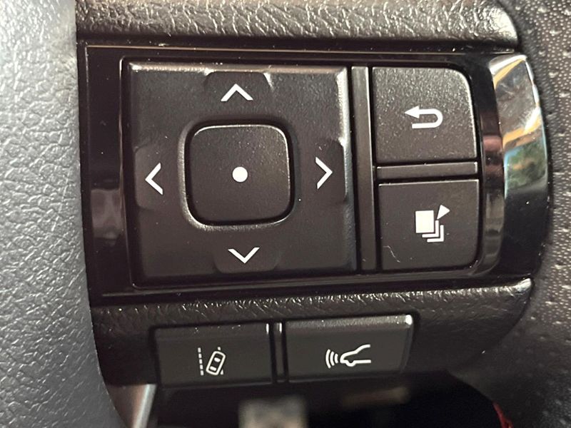 2023 Toyota Hilux 3DF-GUN125 (UW-6a6eb4b6a868c)[28]