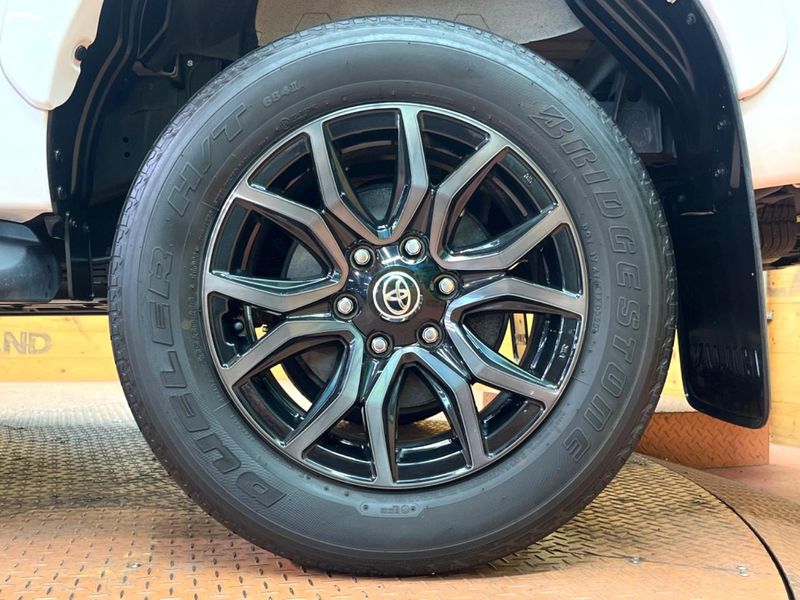 2023 Toyota Hilux 3DF-GUN125 (UW-6a6eb4b6a868c)[16]