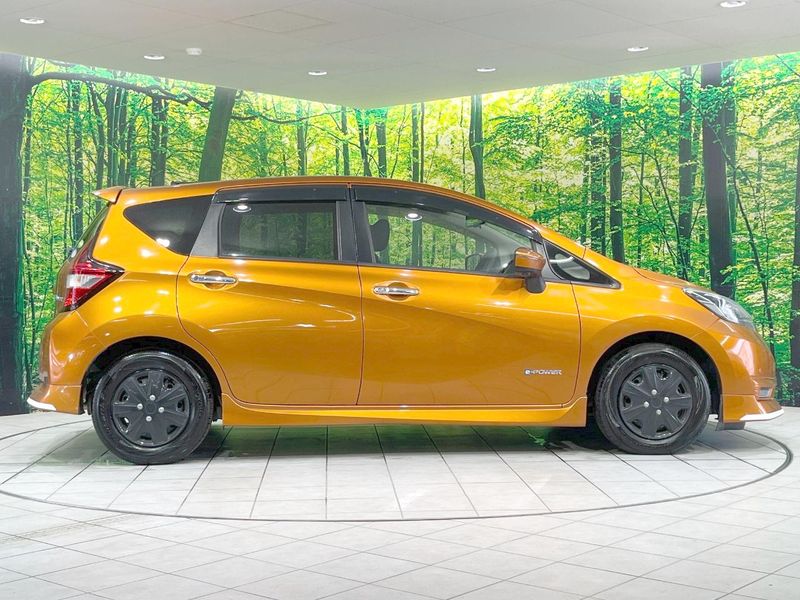 2016 Nissan Note DAA-HE12 (UW-6a6eb4c2f0912)[21]