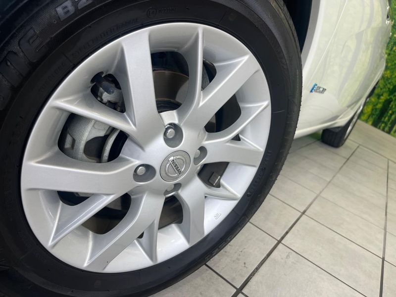 2017 Nissan Note DAA-HE12 (UW-6a6eb4c489bdb)[4]