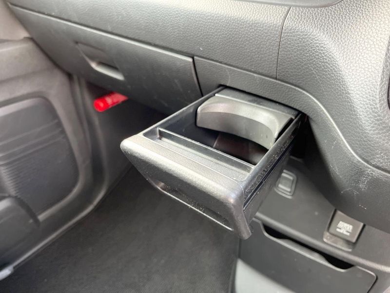 2021 Honda N-BOX CUSTOM 6BA-JF3 (UW-6a6eb517a3686)[28]