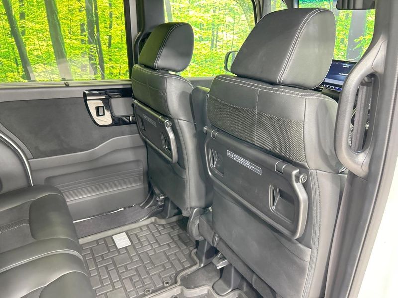 2023 Honda N-BOX CUSTOM 6BA-JF3 (UW-6a6eb51a65bfa)[23]
