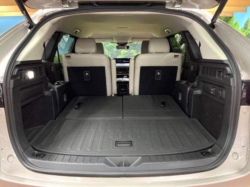 2025 Mazda CX-80 3DA-KL3P (UW-6a6eb565c0be5)[14]