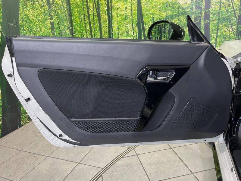 2019 Toyota Copen 3BA-LA400A (UW-6a6eb58851304)[14]