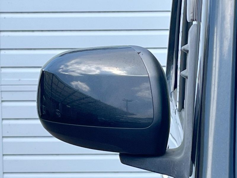 2015 Toyota Pixis Mega DBA-LA700A (UW-6a6eb5a27260f)[9]