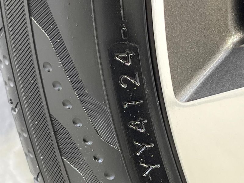 2017 Toyota Roomy DBA-M900A (UW-6a6eb5c6371d6)[12]