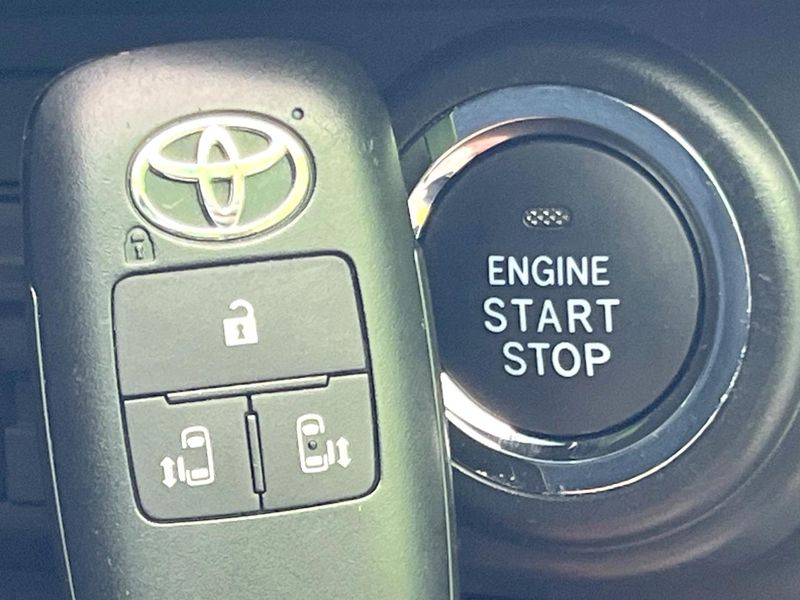 2021 Toyota Roomy 5BA-M900A (UW-6a6eb5ced6448)[15]