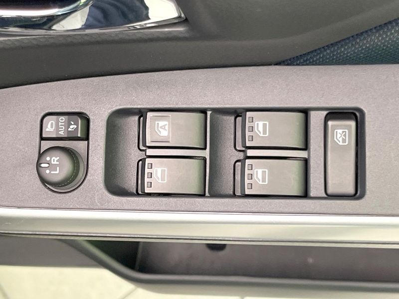2021 Toyota Roomy 5BA-M900A (UW-6a6eb5ced6448)[9]