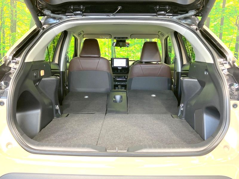 2022 Toyota Yaris Cross 6AA-MXPJ10 (UW-6a6eb655239dc)[8]