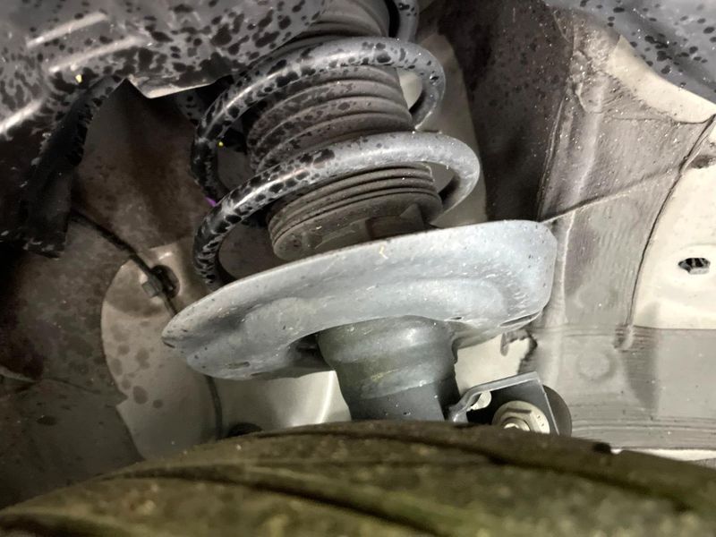 2023 Toyota Aqua 6AA-MXPK11 (UW-6a6eb6615860c)[25]