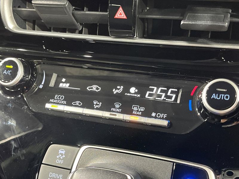 2024 Toyota Aqua 6AA-MXPK11 (UW-6a6eb6630bdb9)[18]