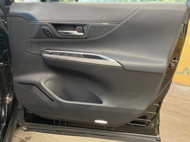 2023 Toyota Harrier 6BA-MXUA80 (UW-6a6eb6771117f)[21]