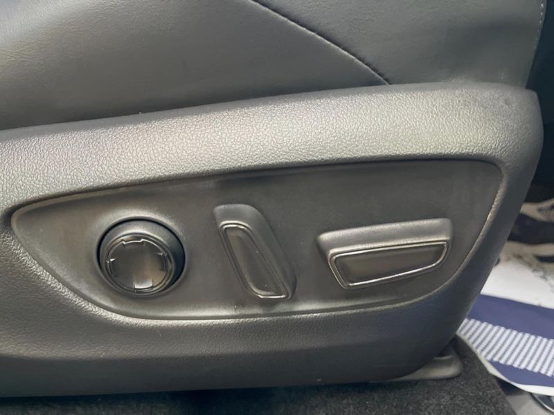 2023 Toyota Harrier 6BA-MXUA80 (UW-6a6eb6771117f)[24]