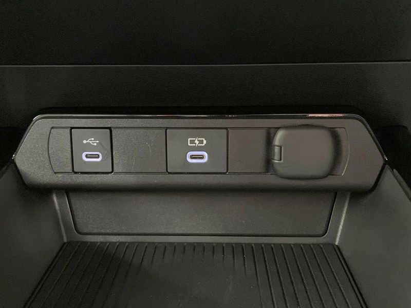 2023 Toyota Prius 6AA-MXWH60 (UW-6a6eb67e4f1ea)[27]