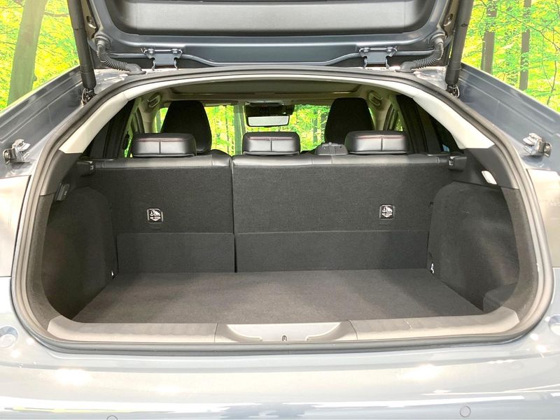 2023 Toyota Prius 6AA-MXWH60 (UW-6a6eb67e4f1ea)[9]