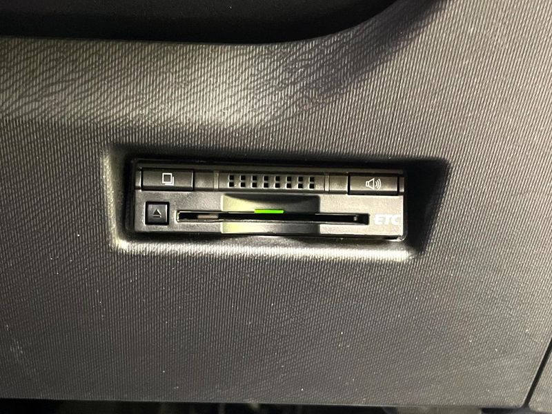 2015 Toyota Aqua DAA-NHP10 (UW-6a6eb6968aa08)[10]