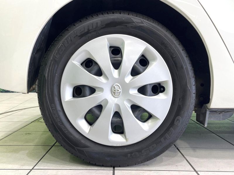 2012 Toyota Aqua DAA-NHP10 (UW-6a6eb69b5b961)[11]