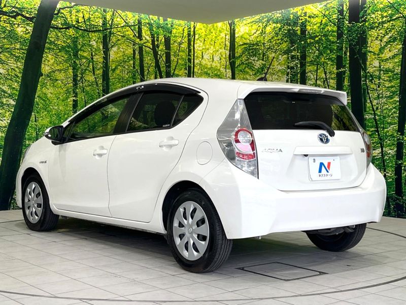 2012 Toyota Aqua DAA-NHP10 (UW-6a6eb69b5b961)[20]