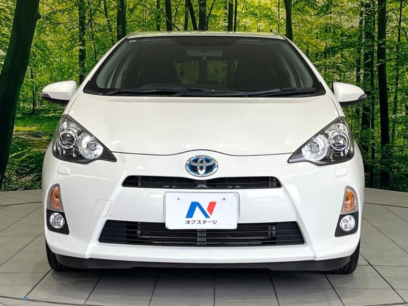 2012 Toyota Aqua DAA-NHP10 (UW-6a6eb69b5b961)[15]