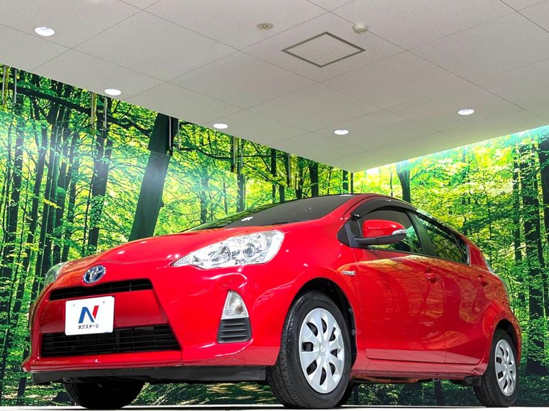 2014 Toyota Aqua DAA-NHP10 (UW-6a6eb69d8519c)[14]