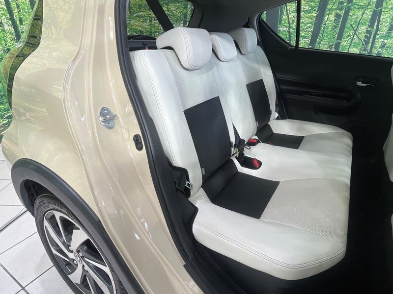 2019 Toyota Aqua DAA-NHP10H (UW-6a6eb6a3dd61d)[22]