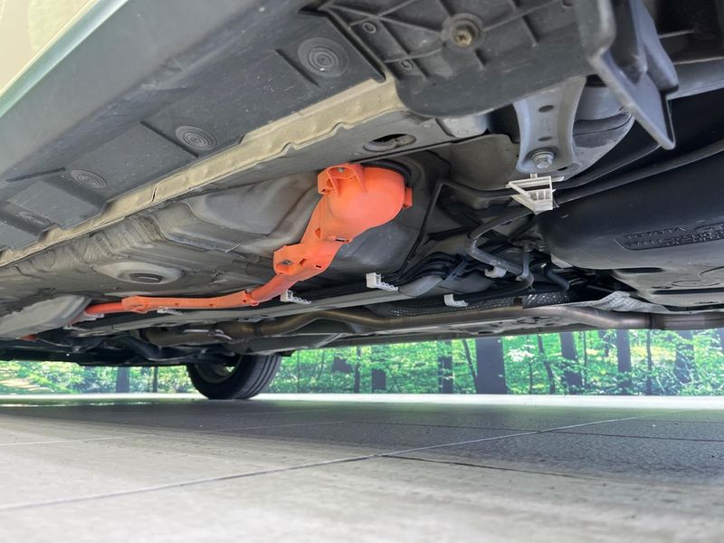 2019 Toyota Aqua DAA-NHP10H (UW-6a6eb6a3dd61d)[25]
