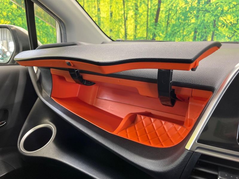 2018 Toyota Sienta DBA-NSP170G (UW-6a6eb6afed6c1)[25]