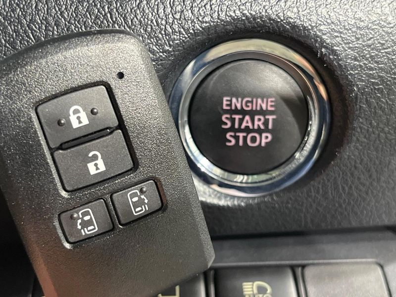 2019 Toyota Sienta DBA-NSP170G (UW-6a6eb6b0c429b)[9]