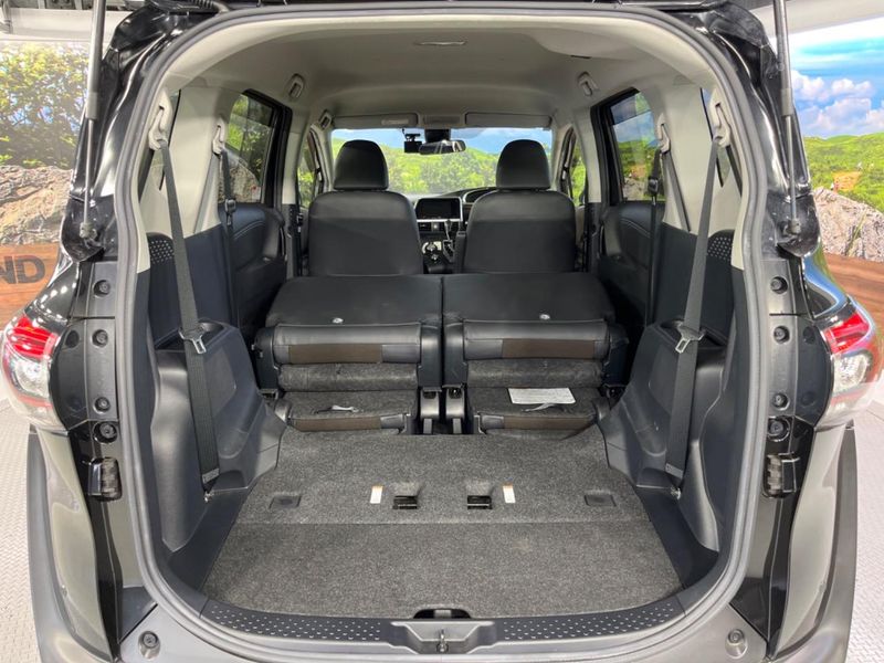 2019 Toyota Sienta DBA-NSP170G (UW-6a6eb6b1d07a9)[14]