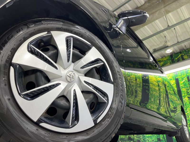 2019 Toyota Sienta DBA-NSP170G (UW-6a6eb6b262dd2)[11]