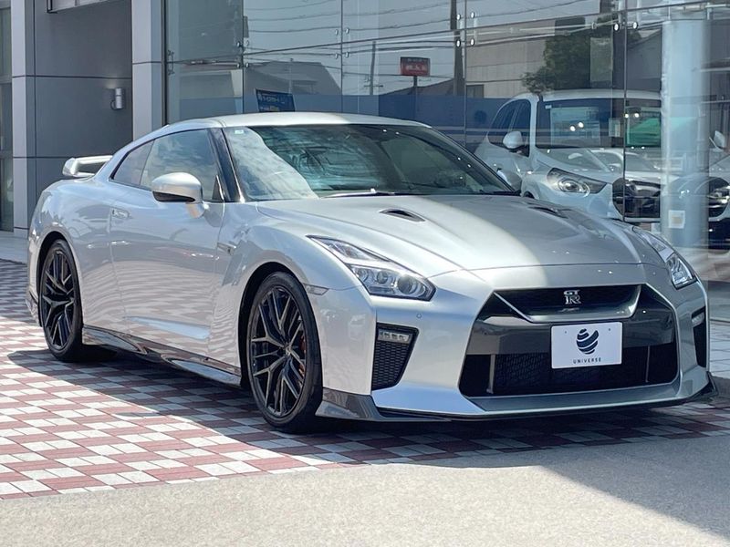 2017 Nissan GT-R DBA-R35 (UW-6a6eb6be646a3)[4]